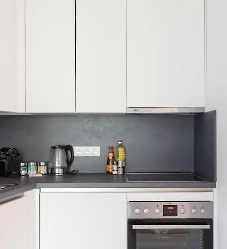 Apartman Gruene Und Zentrale Ruhelage Im Neubau Mit Balkon Bécs