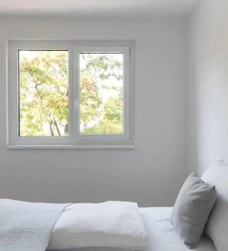 Gruene Und Zentrale Ruhelage Im Neubau Mit Balkon Bécs