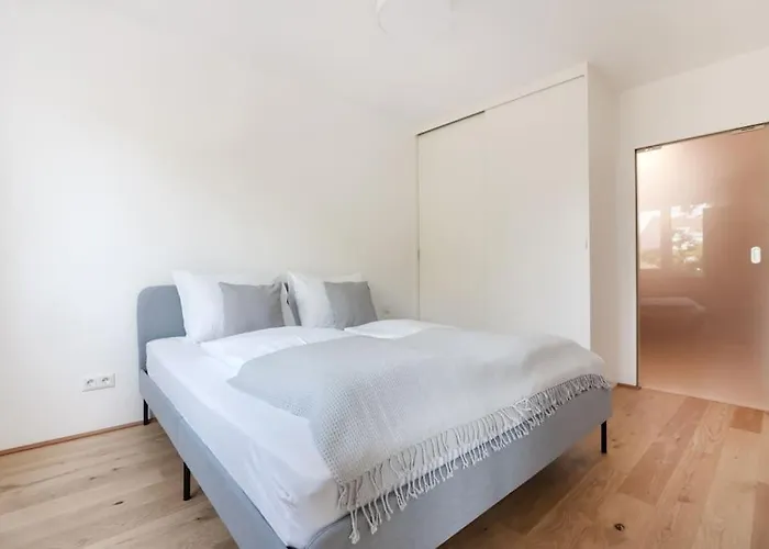 Gruene Und Zentrale Ruhelage Im Neubau Mit Balkon Apartman *